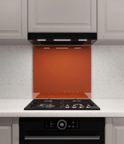 Стеклянный кухонный экран. RAL 2001 (оранжевый) 600*500